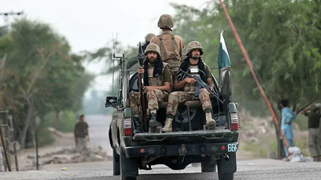 Security forces kill 35 ‘Fitna-ul-Hindustan’ terrorists, 12 soldiers martyred in KP operations