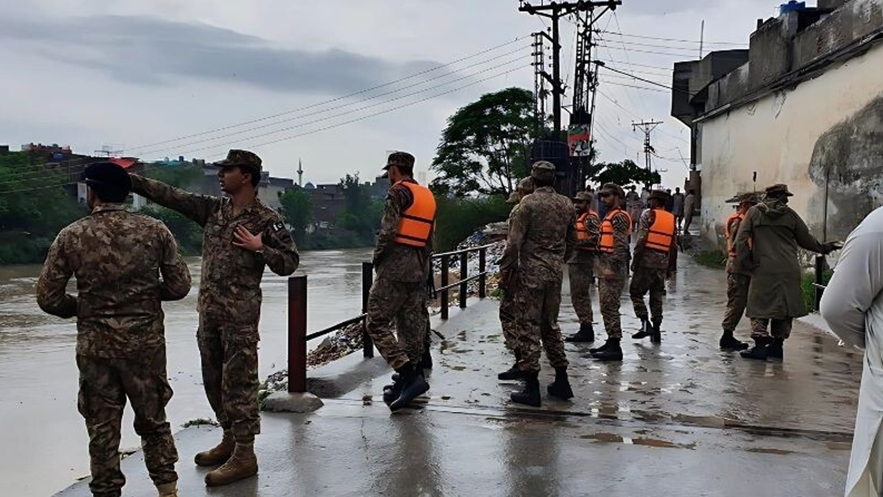 Federal govt approves army deployment for flood damage survey in Punjab