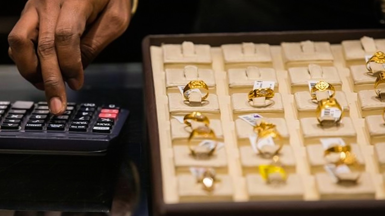 Gold prices record over Rs5,000 increase in local market