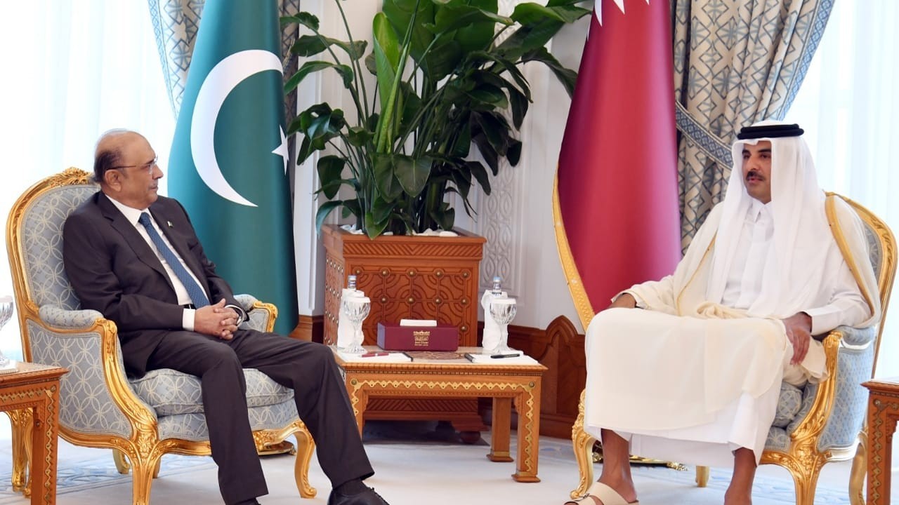 President Zardari seeks expanded defence cooperation with Qatar