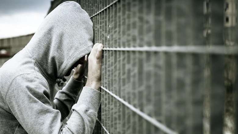 Case registered in Okara against mentally unstable man for burning Holy Quran