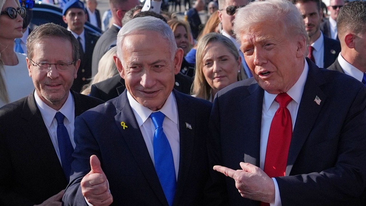 Trump 'asks' Israeli president to pardon Netanyahu