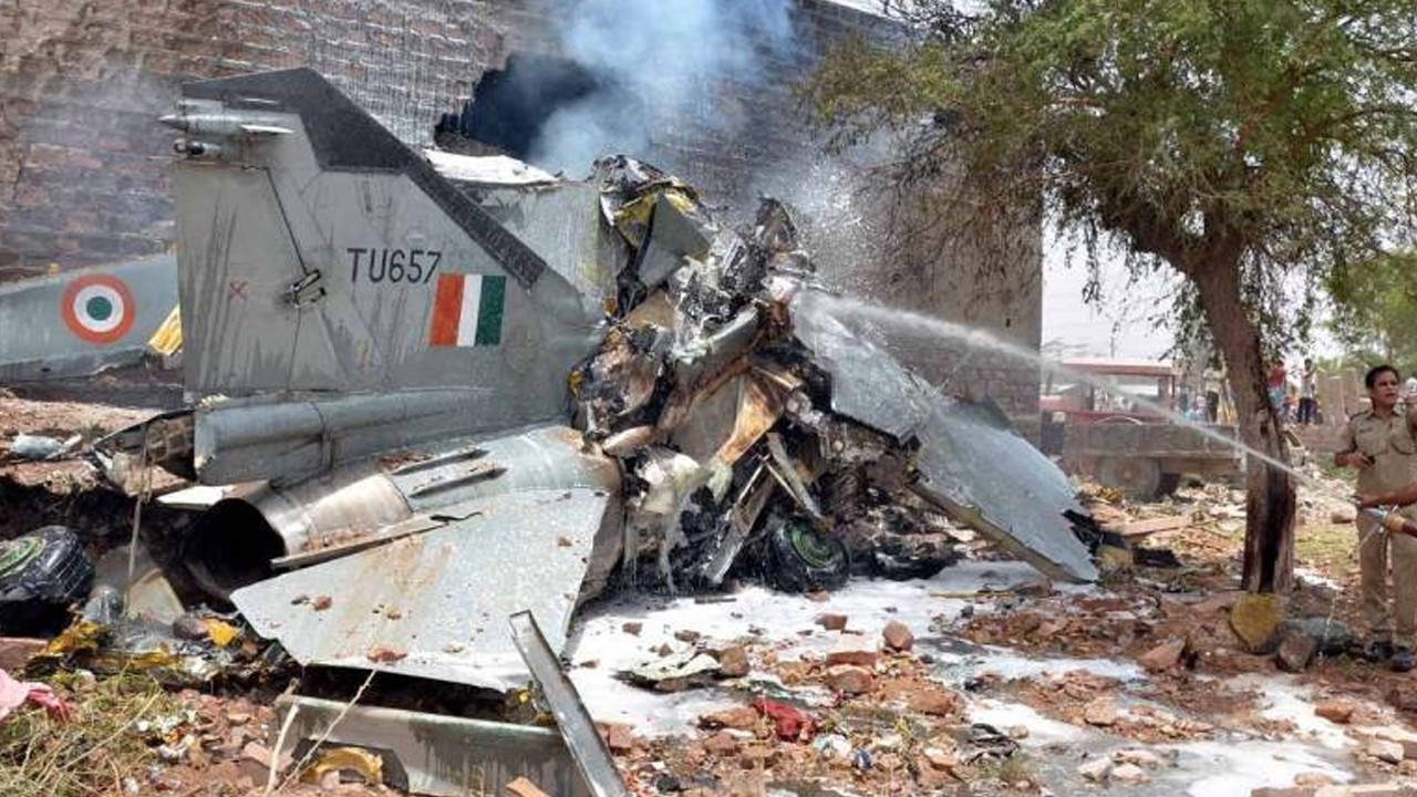 How many Indian Air Force aircraft have crashed in past five years?