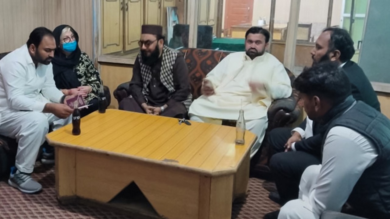 Polish woman embraces Islam, marries Sargodha man