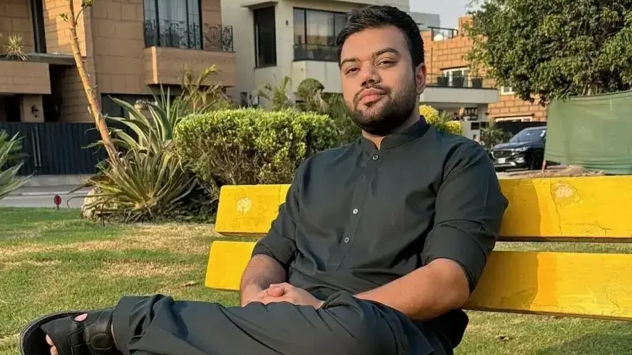 Ducky Bhai reaches home after being released from prison: reports