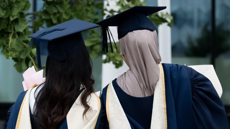 UK universities restrict admissions for Pakistani and Bangladeshi students