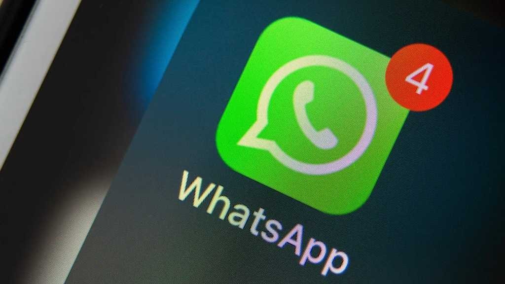 WhatsApp tests AI editing tools and new group history feature