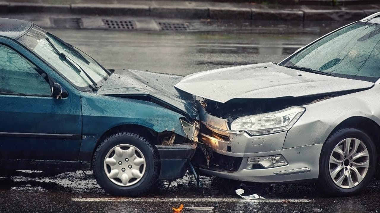 Over 800 killed in traffic accidents across Karachi in 2025