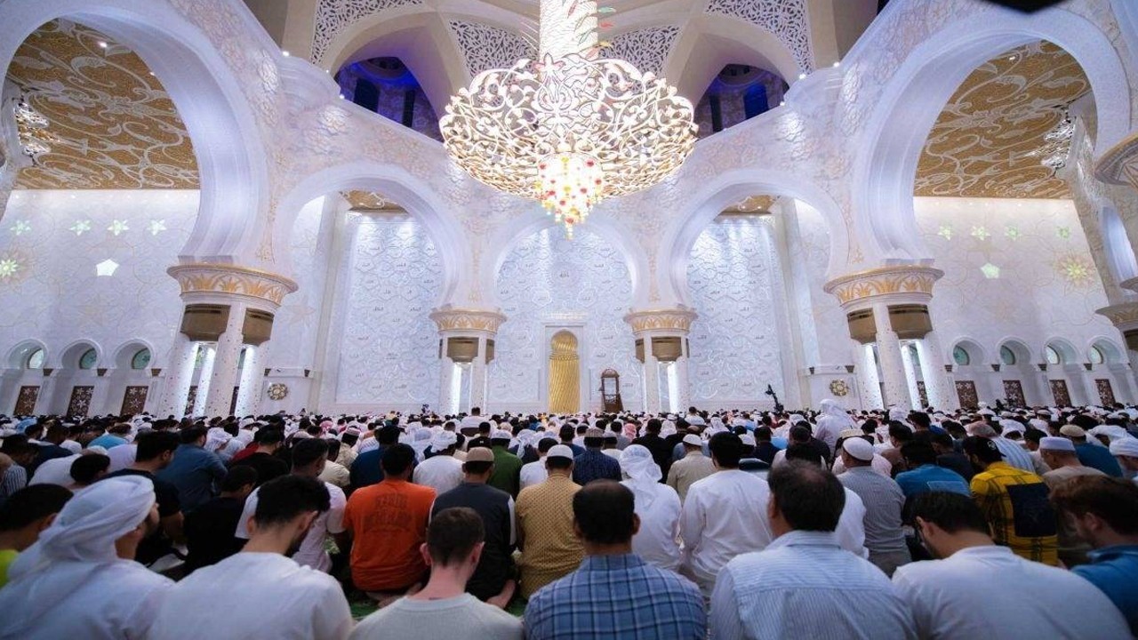 UAE unifies Friday sermon, prayer timing across all mosques