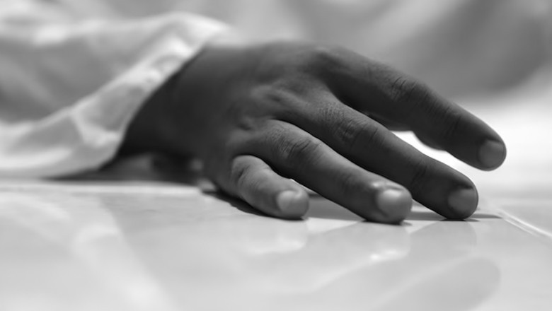 Petitioner dies of heart attack after case adjournment in SC