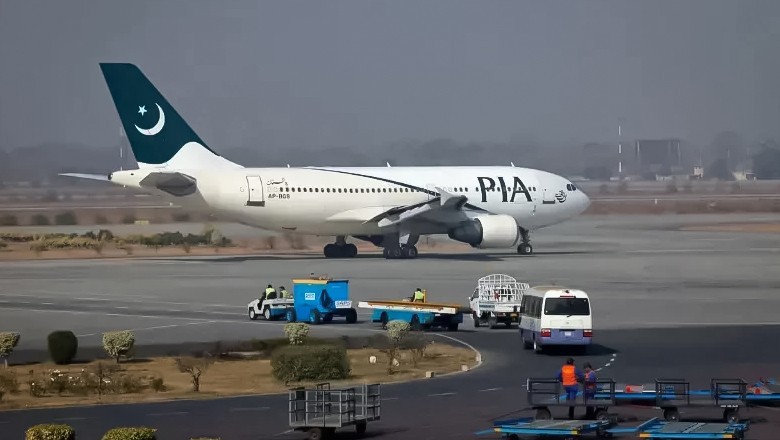 PIA rejects claims of entire flight crew disappearing in Toronto