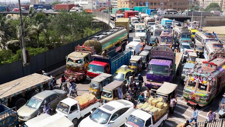 Negotiations with Karachi transport unions scheduled by Minister