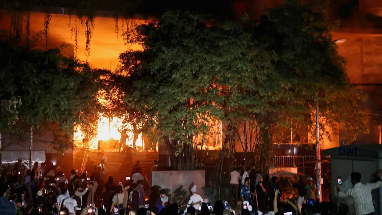 Bangladesh tightens security after youth leader’s killing amid unrest fears sparked by media attacks