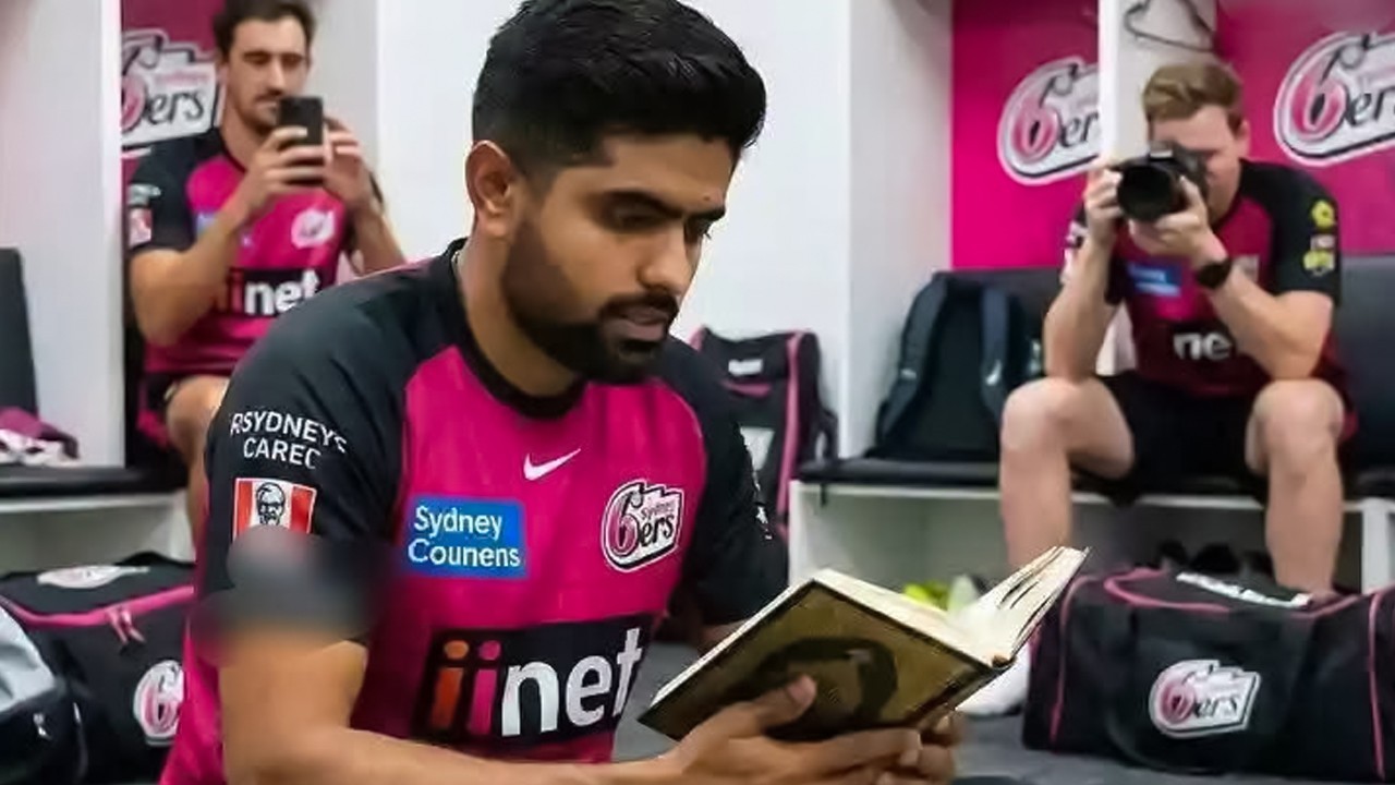 Fact Check: Did Babar Azam recite Holy Quran in Sydney Sixers dressing room?