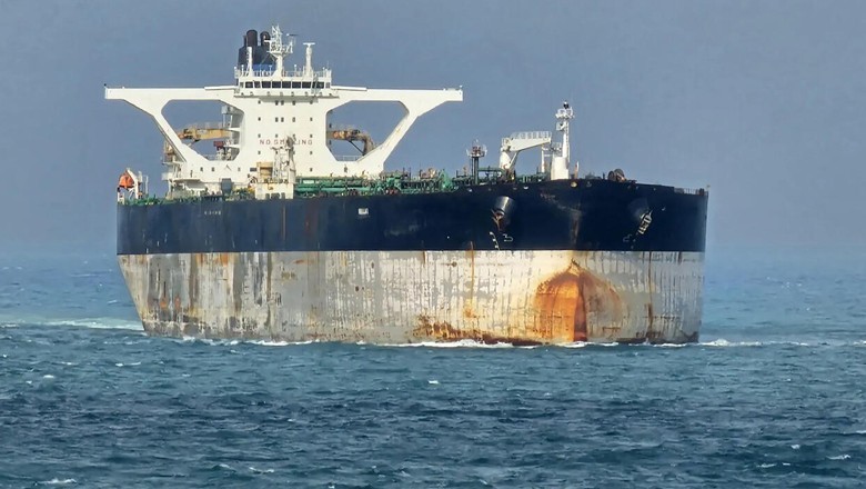 US says it will takes charge of Venezuelan oil to drive economic and political change