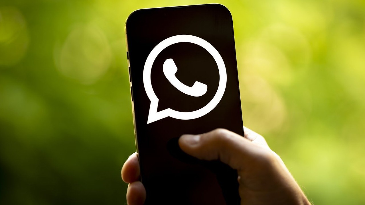 WhatsApp tests new feature to show status audience, privacy settings