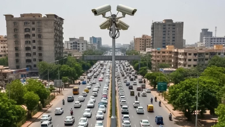 Karachi’s e-challan system hits 288,000 tickets since October