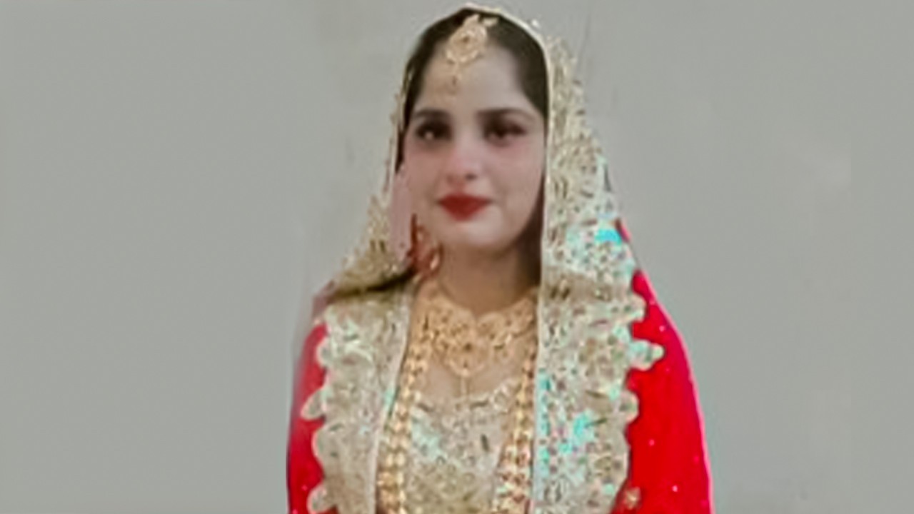 Sheikhupura: Pregnant woman dies after being set on fire by in-laws over dowry