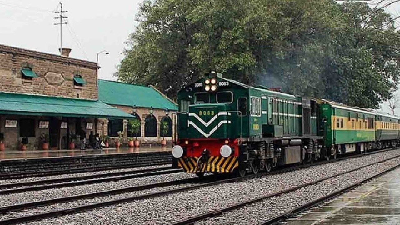 Pakistan Railways to spend over Rs31bn on track safety
