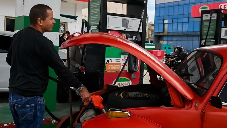 US alerts its citizens in Cuba for protests and blackouts 