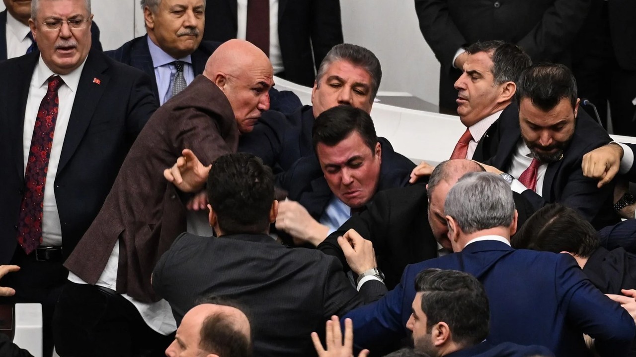 Turkish MPs clash amid uproar over new justice minister