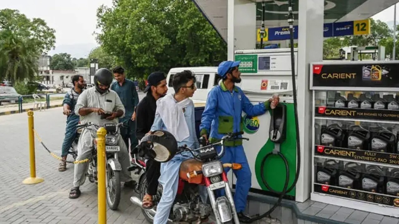 Petrol, diesel prices likely to increase from February 16