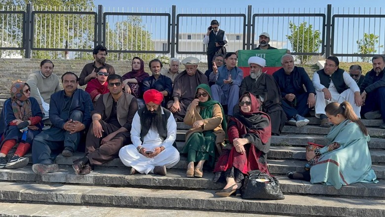 TTAP sit-in at Parliament House over Imran’s health continues for 3rd day