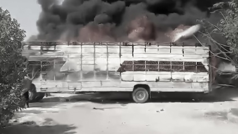 Brand new motorcycles worth Rs30 mln reduced to ashes in Karachi