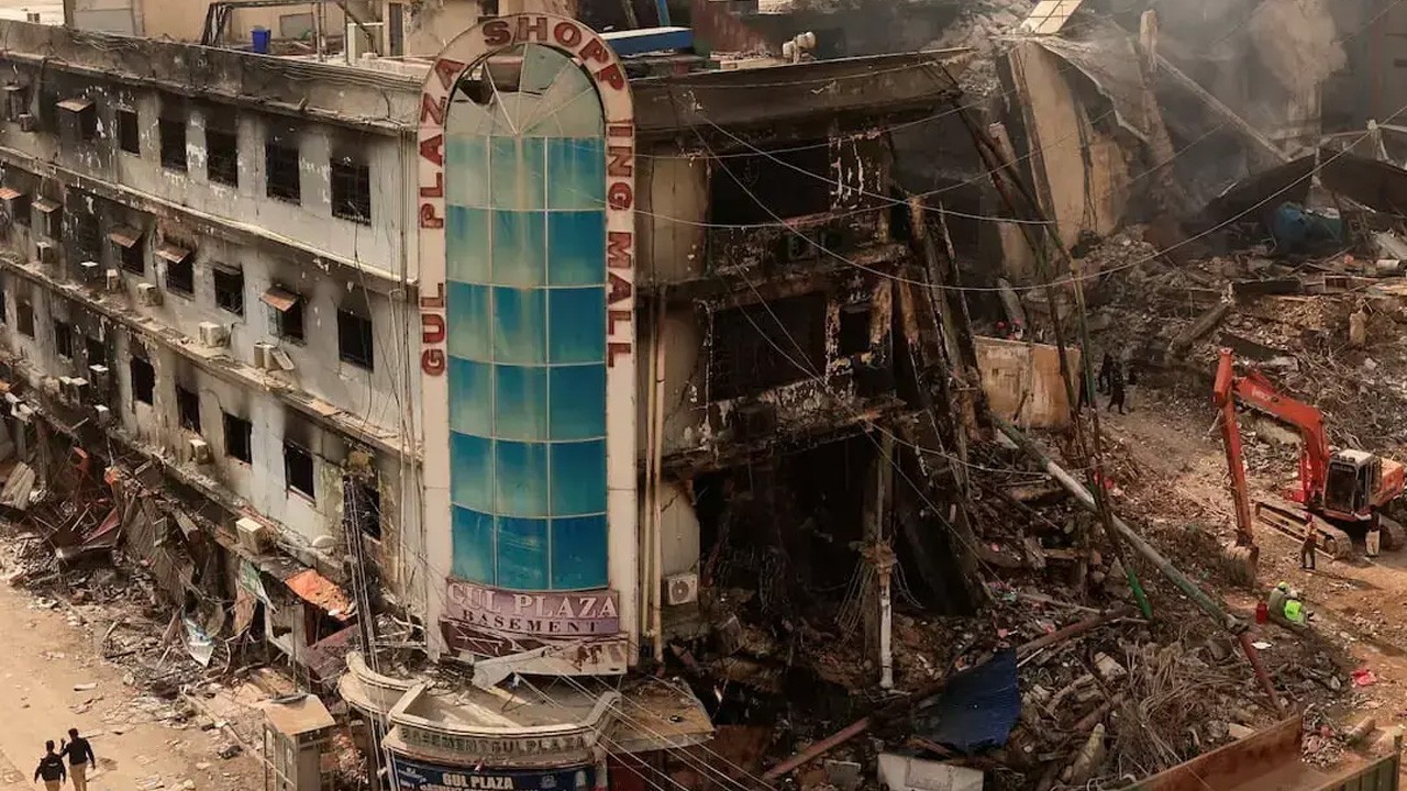 Government initiates reconstruction of Gul Plaza