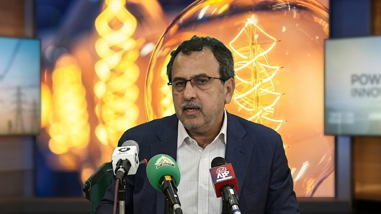 Pakistan to reduce loadshedding from tonight, says power minister