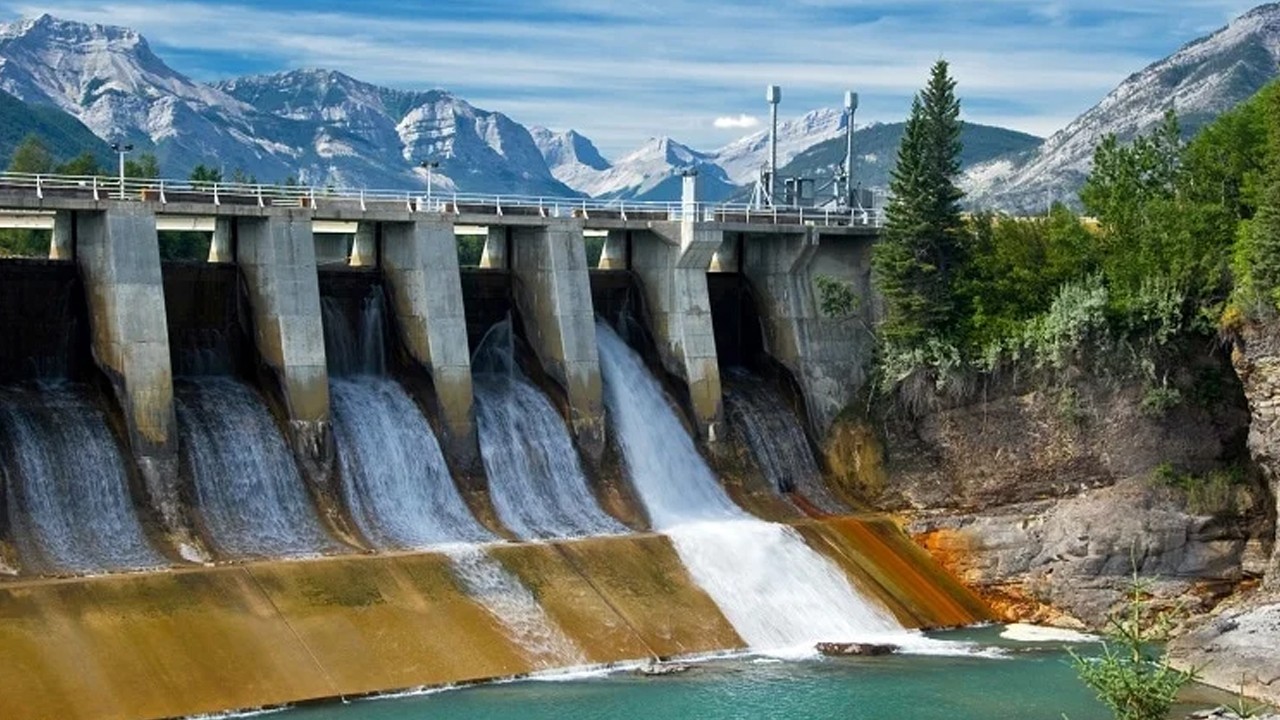 Power outages drop to under 3 hours as hydropower output surges