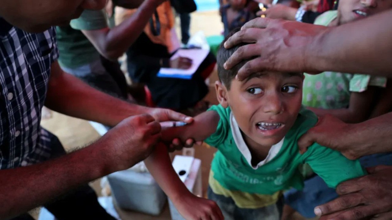 Bangladesh measles outbreak kills over 220 children since March