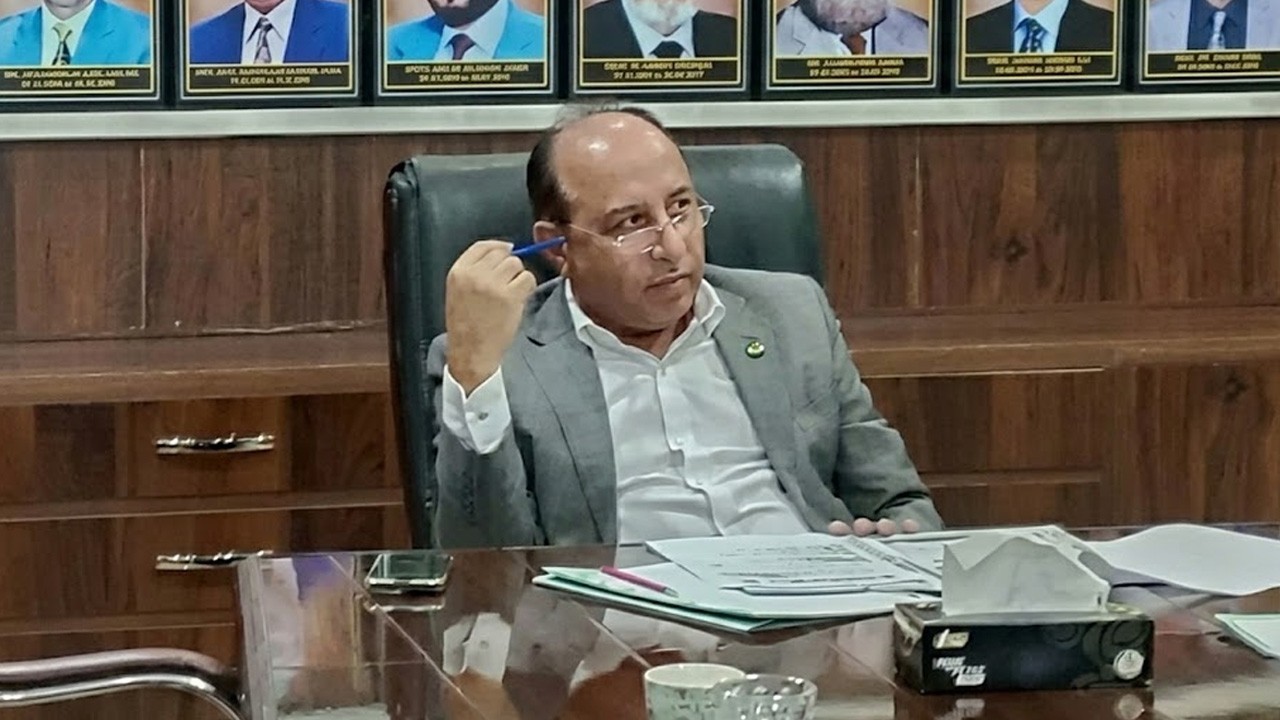 BSEK chairman resigns following allegations of mismanagement of matric exams in Karachi