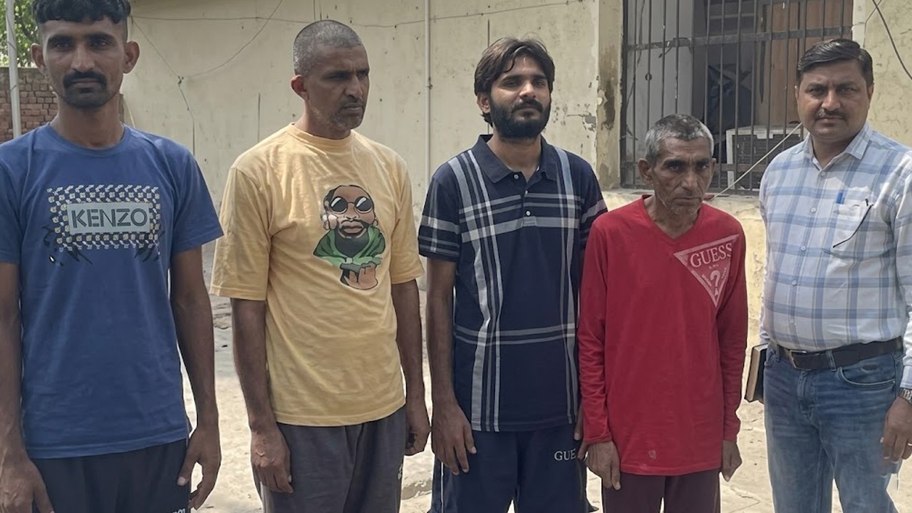 Four Pakistani prisoners repatriated from India via Attari-Wagah border