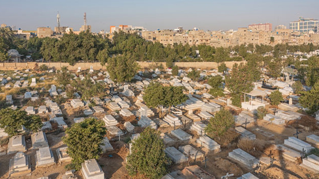 Sindh cabinet okays mega graveyard projects for Karachi and Hyderabad
