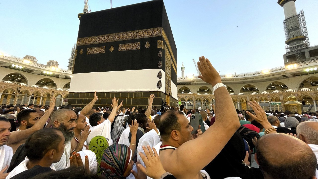Nearly 40,000 Pakistani pilgrims arrive in Saudi Arabia for Hajj 2026