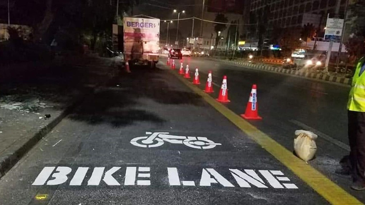 Separate lanes for bikes, buses on Sharea Faisal from June 1