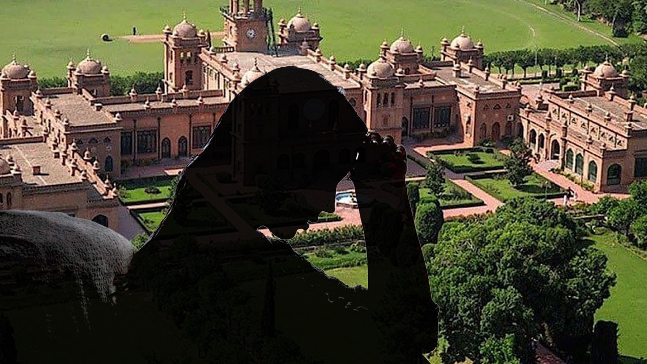 Three Students suspended for harassing female lecturer at Islamia College Peshawar