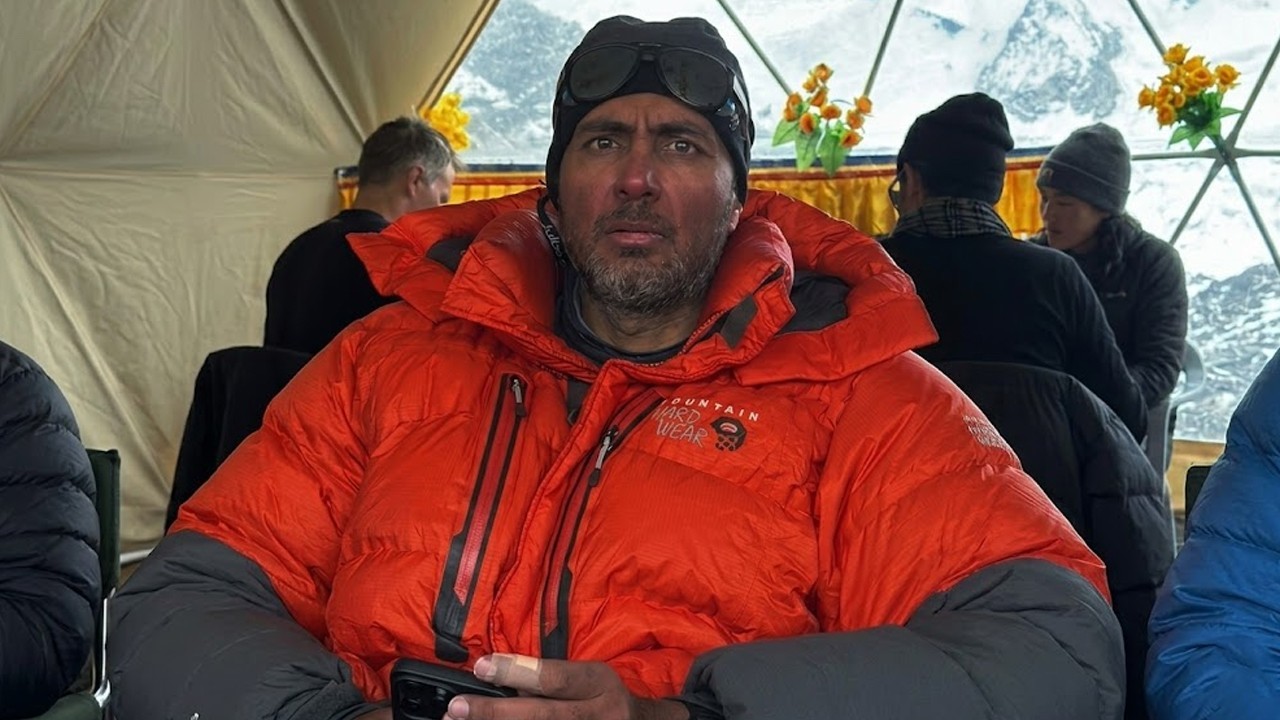 Salman Atique becomes 14th Pakistani mountaineer to summit Mount Everest