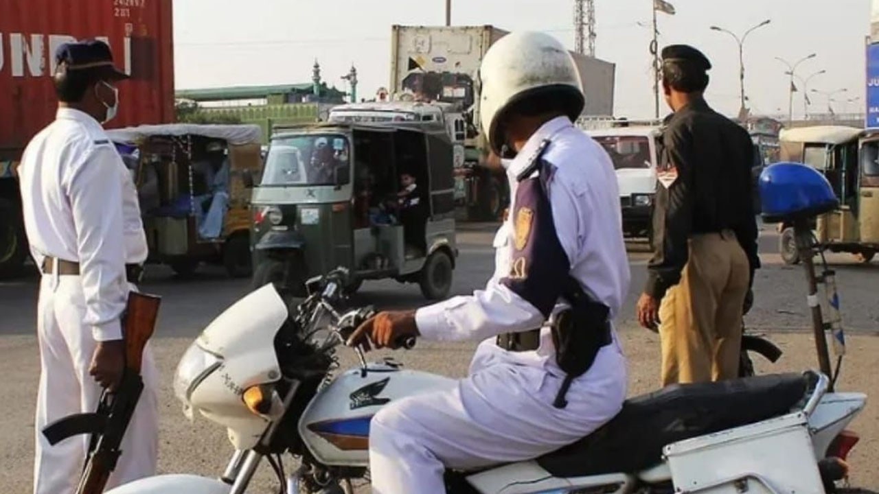 Traffic police to check overcharging, violations on Eid