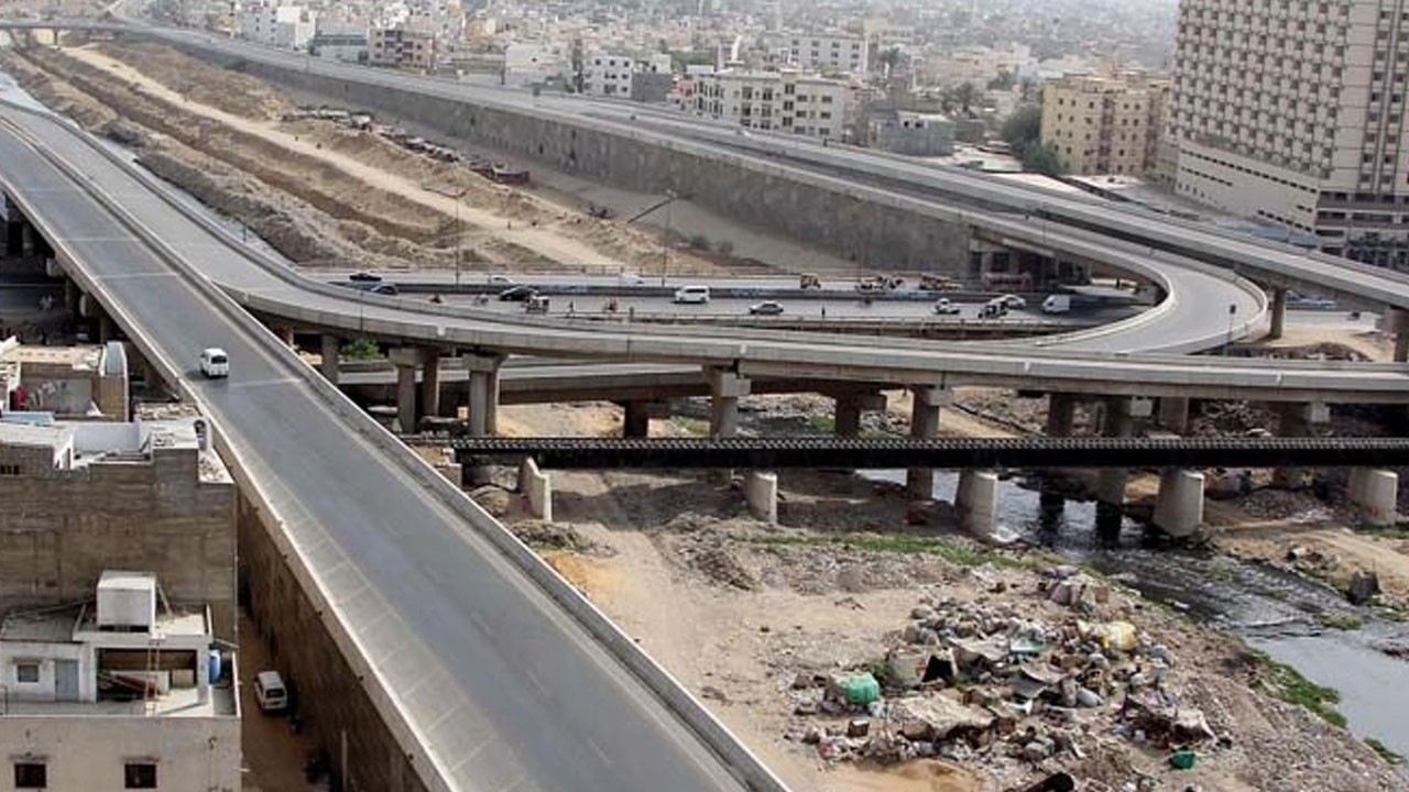 Lyari resettlement plan faces corruption allegations
