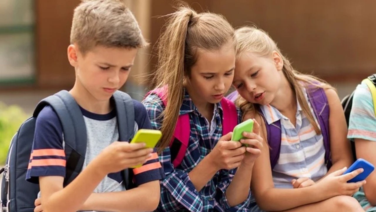 Malaysia bans social media accounts of children under 16