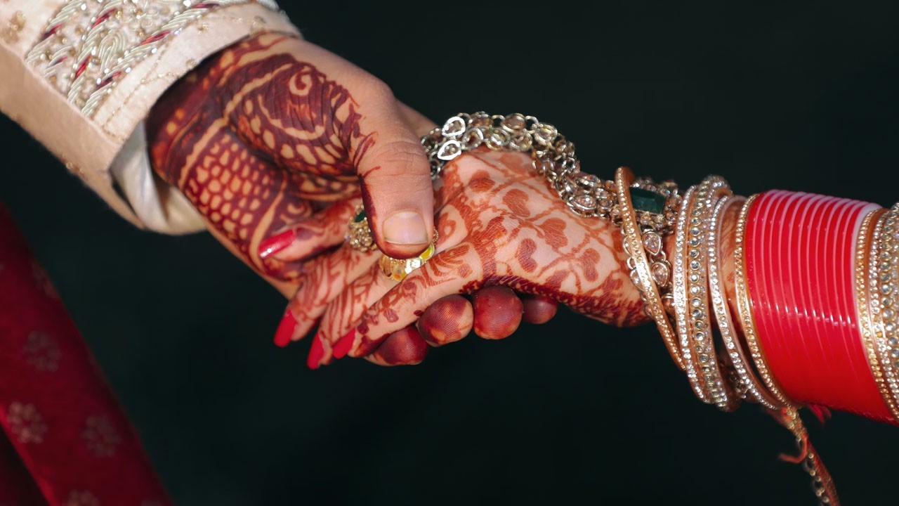 SHC orders police protection for Jacobabad couple after village set on fire over love marriage