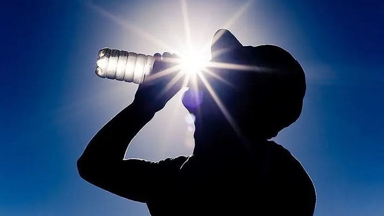 Heatwave to grip Karachi from June 8 to 12; temperature expected to reach 43°C