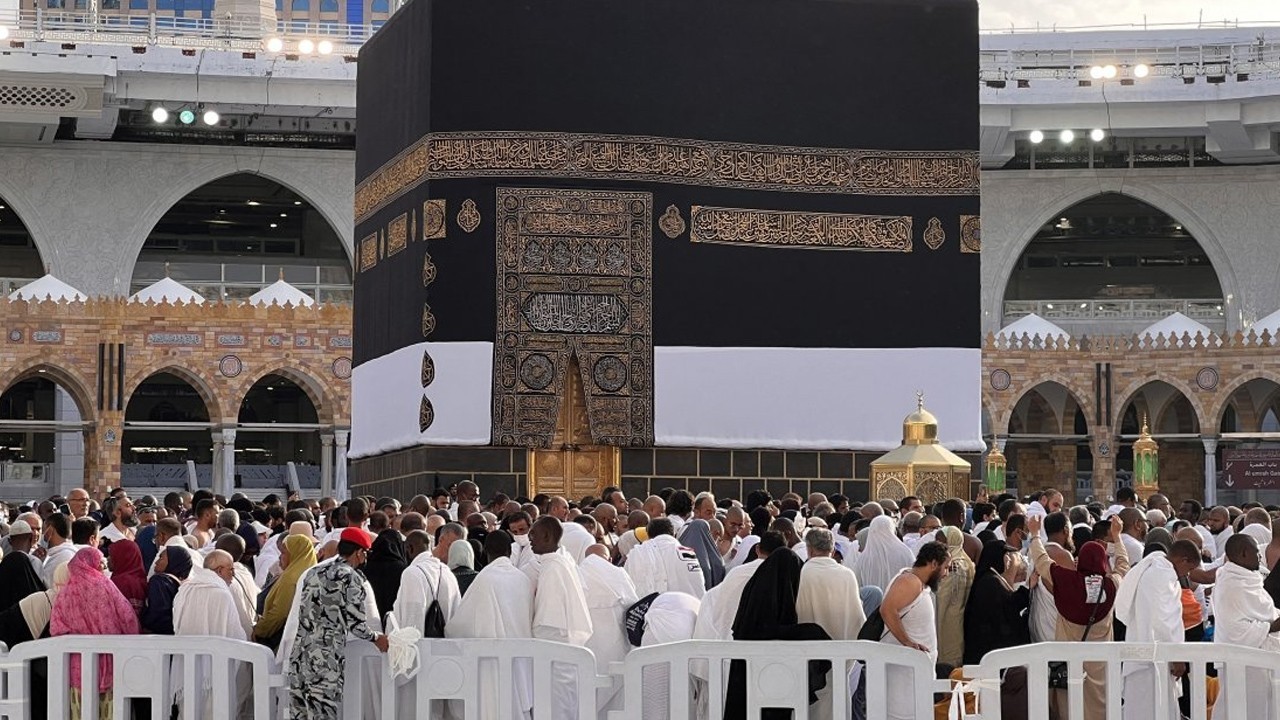 Govt achieves target of 150, 000 Hajj applications in 8 days