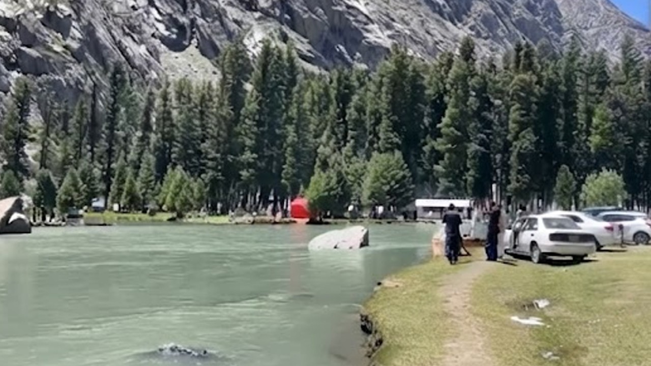 5 Karachi tourists dead, four missing as boat capsizes in Swat’s Saifullah Lake