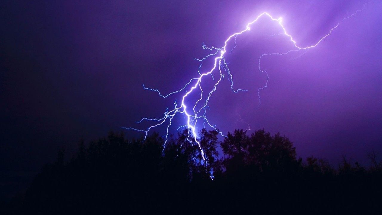 Lightning strikes in K-P leave two children dead, over 20 injured in separate incidents