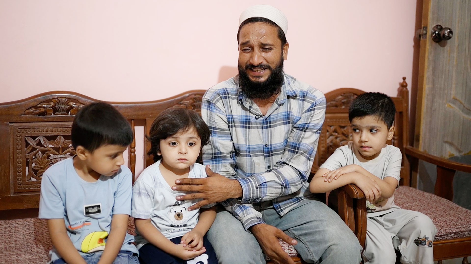 'Mummy, where are you?': Karachi crash leaves three children without their mother