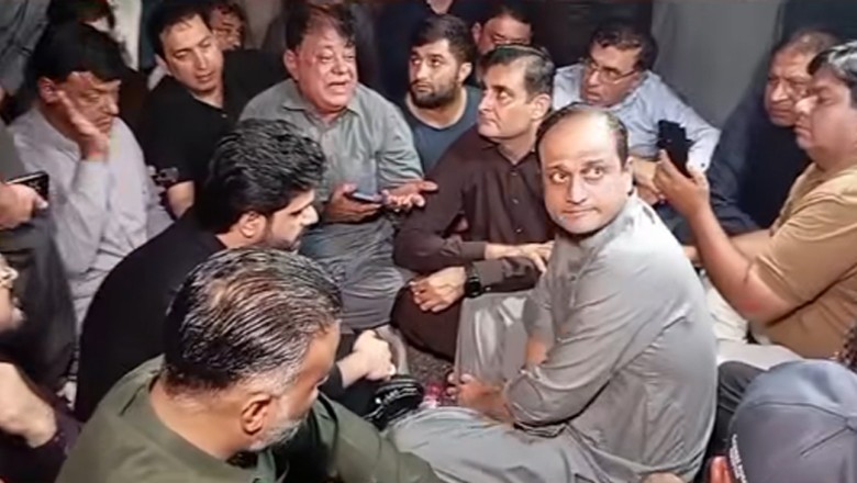 Dr. Akash's family calls off protest on Murtaza Wahab's assurance of justice