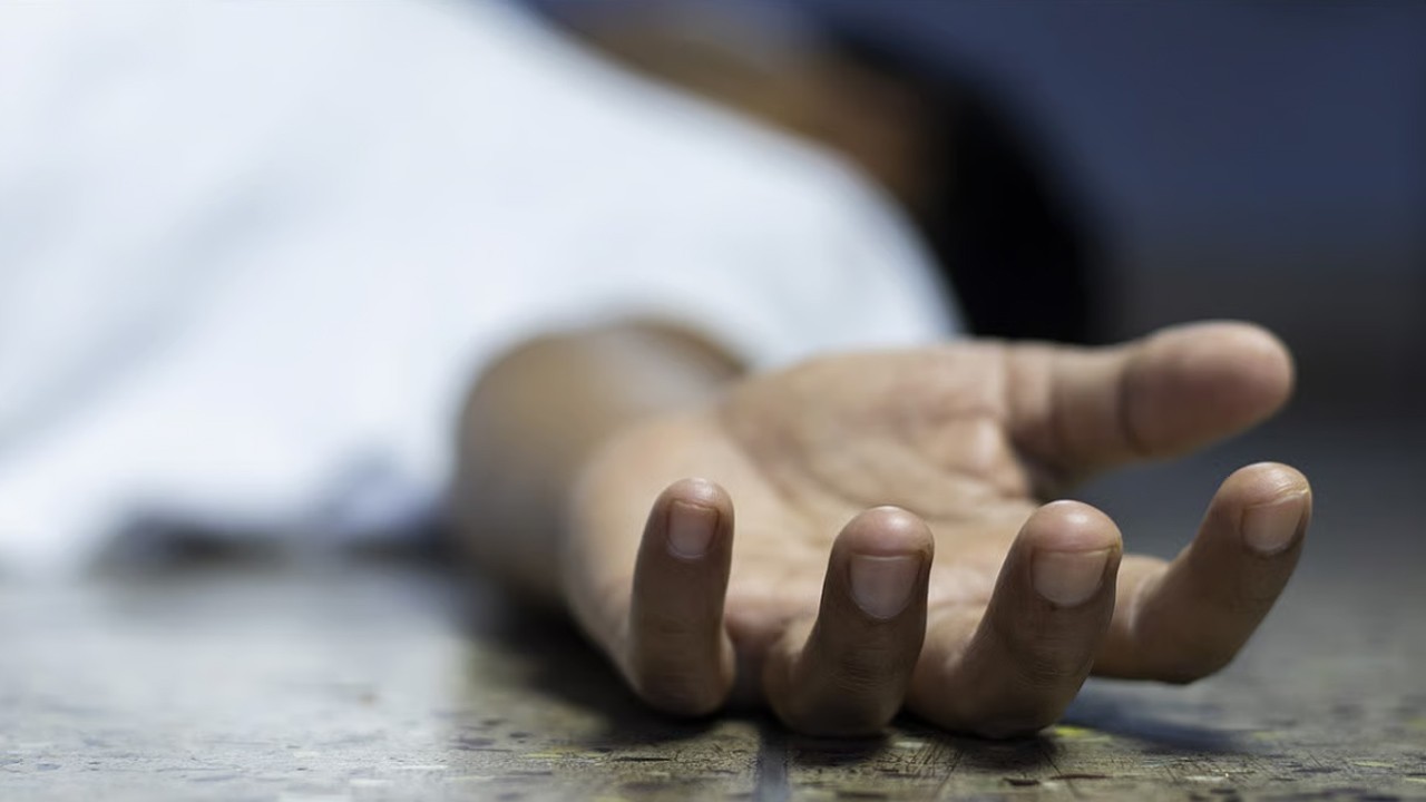 Man dies after poisoning self, three children